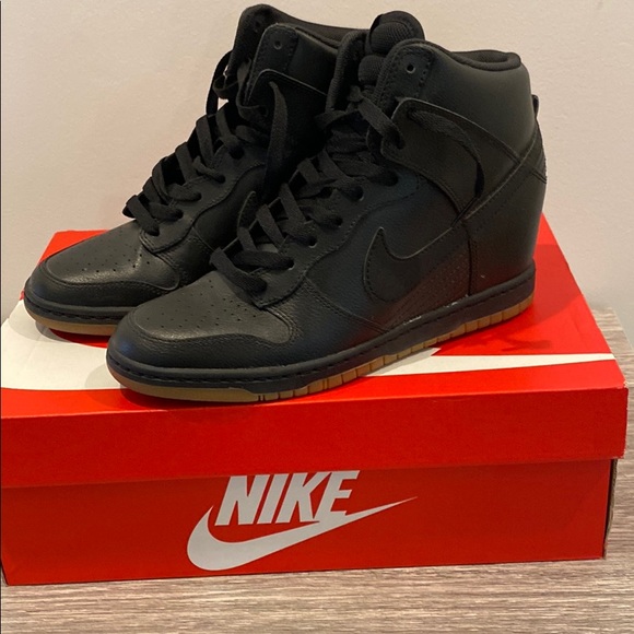 Nike Shoes - Nike Women’s Dunk Sky Hi